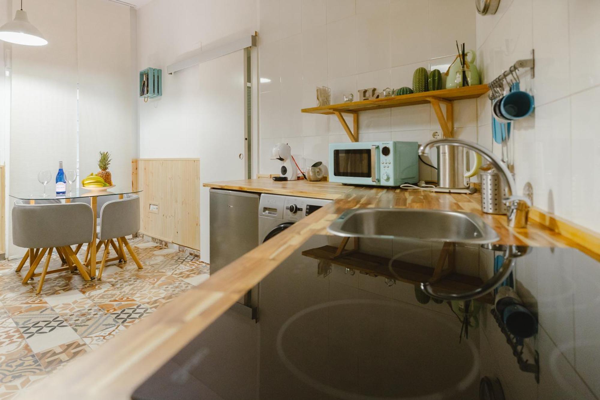 Letsmalaga - Lovely Studio In Malaga Centre Экстерьер фото