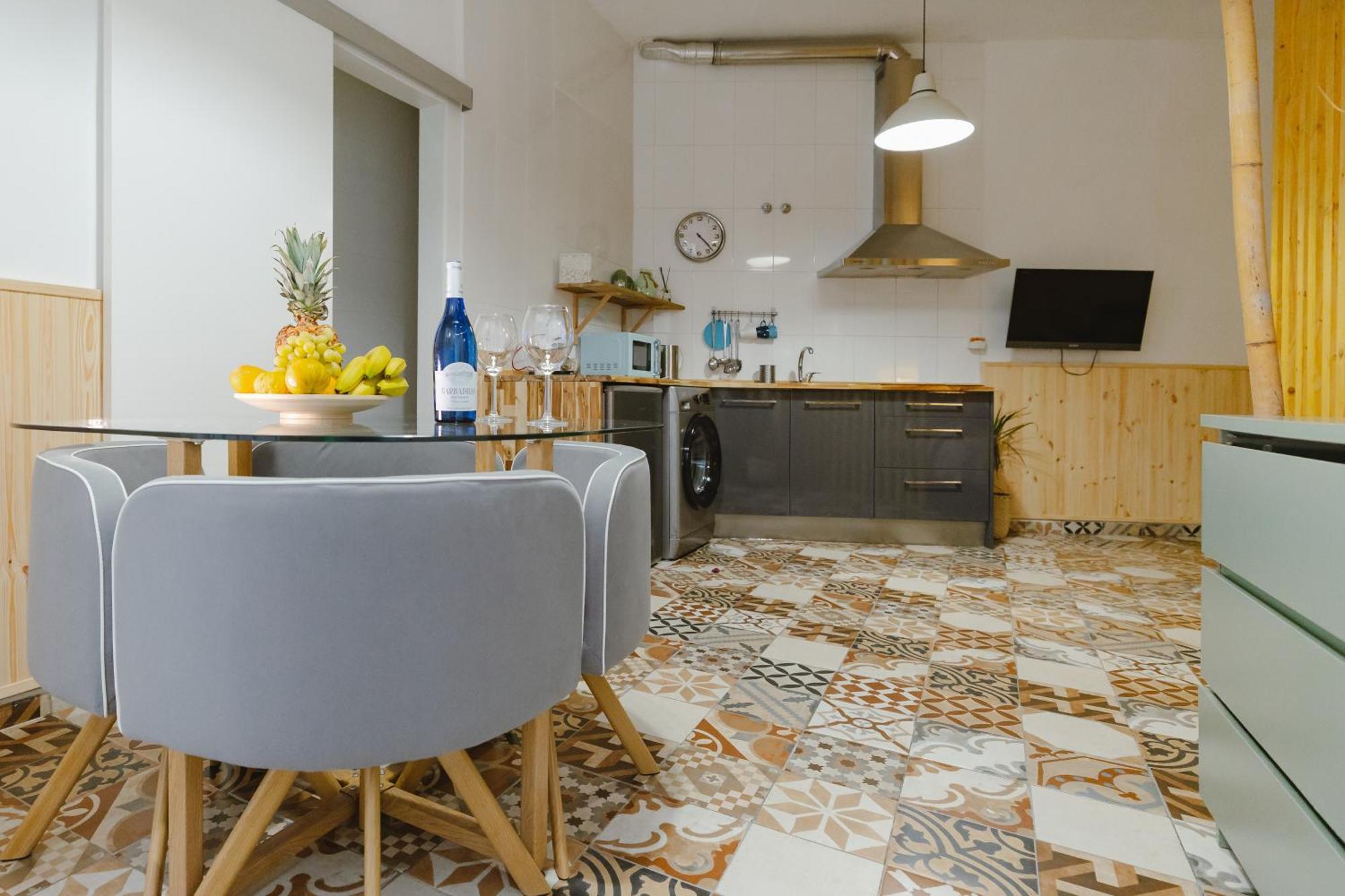 Letsmalaga - Lovely Studio In Malaga Centre Экстерьер фото